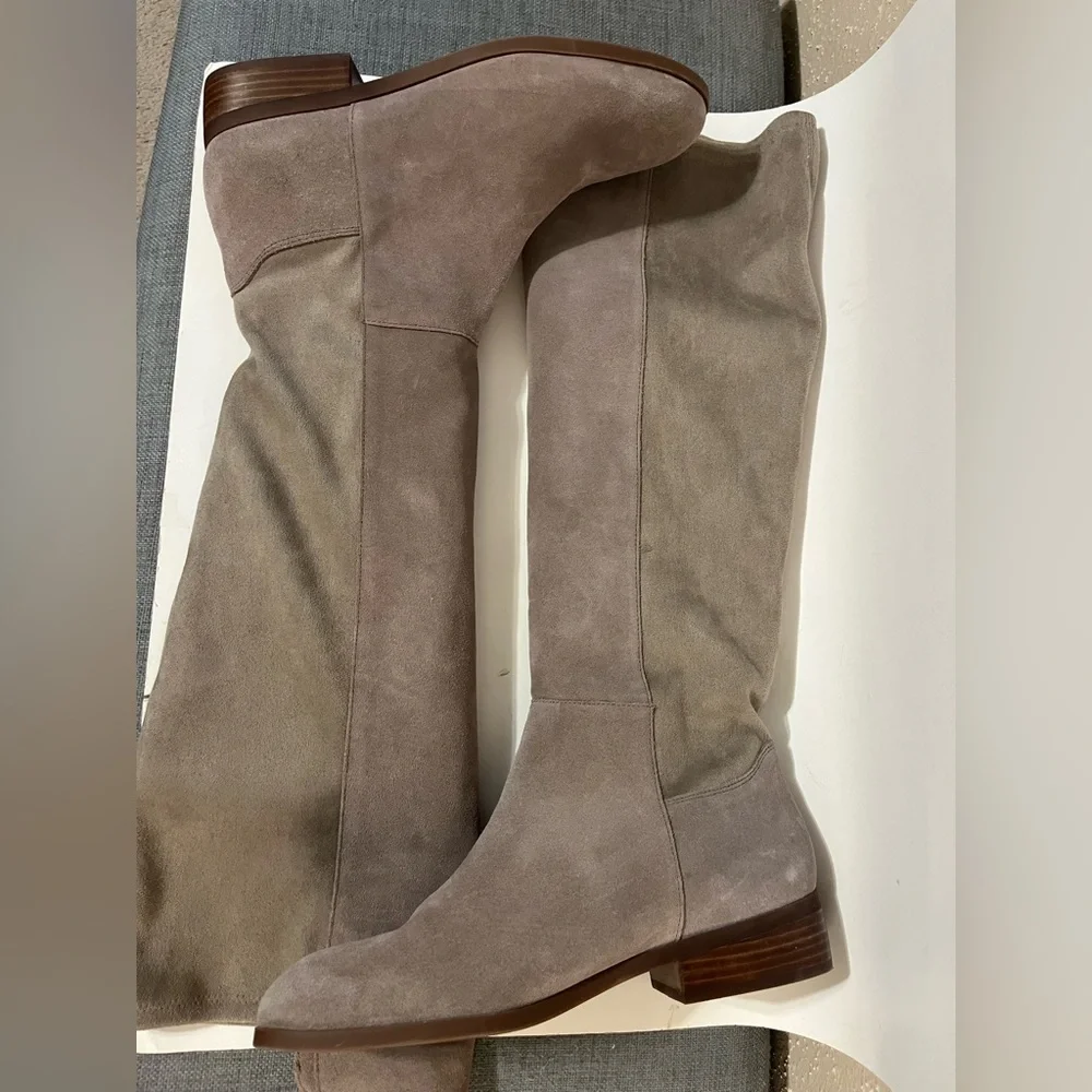 NWOT Sz 11 Sole Society Calypso Knee-High Boots can fit Wide Calf Mushroom
